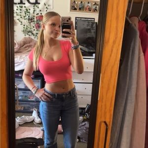 Meet your Posher, Laine